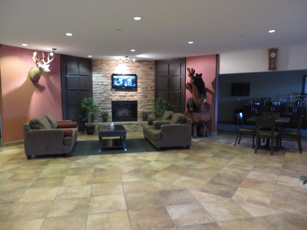 Sigma Inn & Suites Hudson'S Hope Hudson Hope Exterior foto