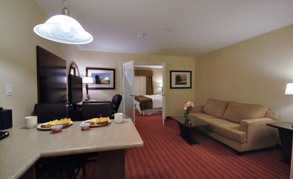 Sigma Inn & Suites Hudson'S Hope Hudson Hope Exterior foto