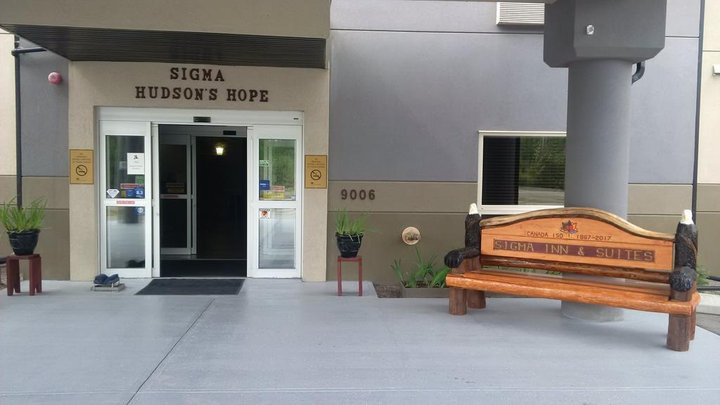 Sigma Inn & Suites Hudson'S Hope Hudson Hope Exterior foto